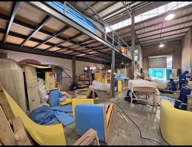 265M² WAREHOUSE TO LET IN STORMILL